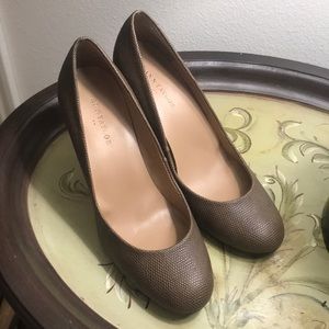Ann Taylor brown textured brown heels